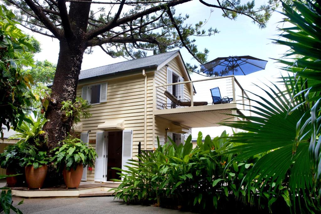 Port Douglas Cottage & Lodge Review