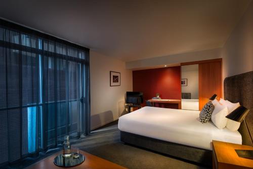Punthill Apartment Hotel – Little Bourke Review - Amenities and Facilities