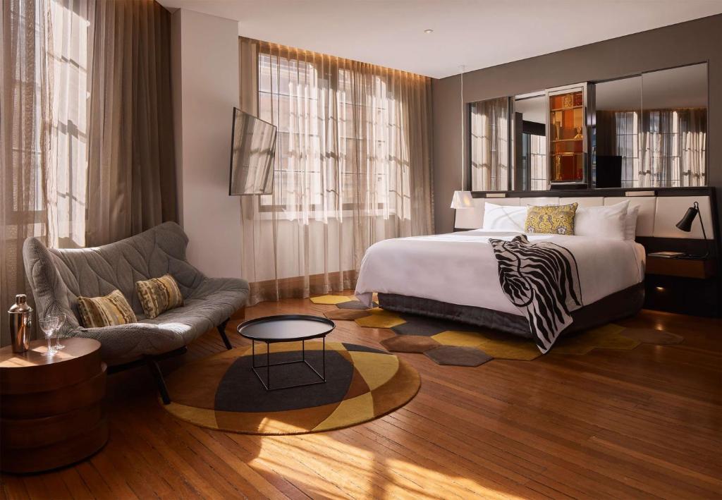 QT Sydney - Guest Ratings and Reviews