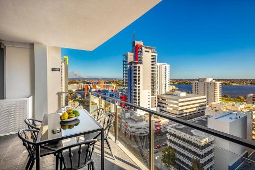 Quest East Perth - Dining and Amenities