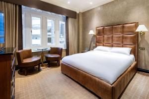 Radisson Blu Hotel, London Leicester Square - Formerly Hampshire - Diverse Dining and Lounge Options
