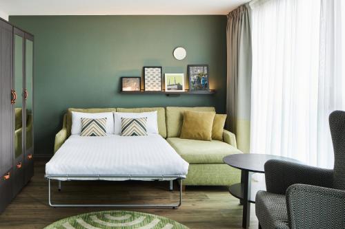 Residence Inn by Marriott London Bridge - Amenities and Facilities