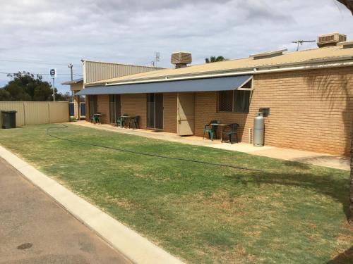 Rhodeside Lodge - Facilities and Amenities