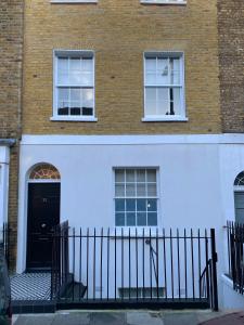Sale Place Serviced Apartments by Concept Apartments - Self-Check-in and Cleaning Policy