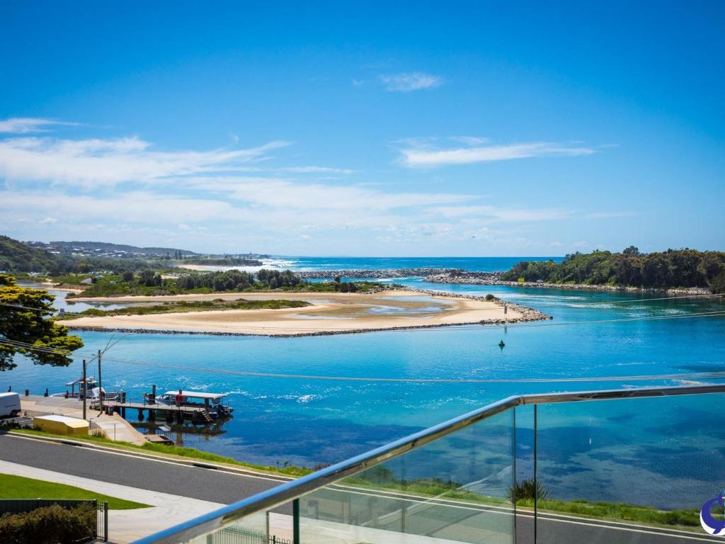 Sapphire Waters Unit 3 Review