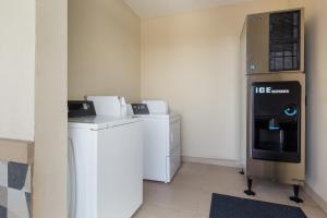 Scottish Inns & Suites Hitchcock-Santa Fe - Guest Reviews and Experience