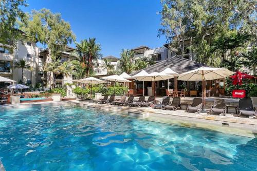 Sea Temple Palm Cove 2 Bedroom Luxury Apartment - Exceptional Guest Experiences