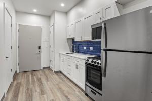 Seaport Suites - Booking Your Stay