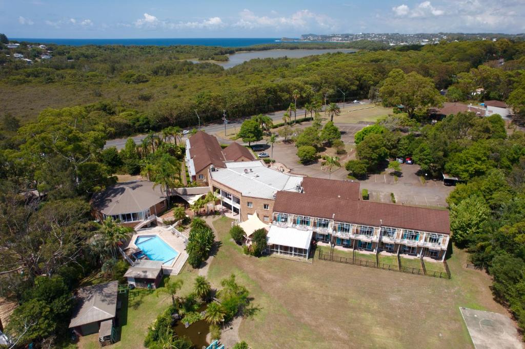 Seaside Garden Retreat Accommodation - Dining and Cuisine