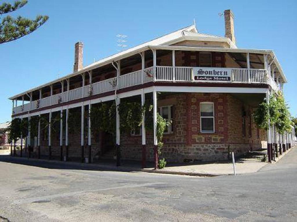 Sonbern Lodge Motel Review