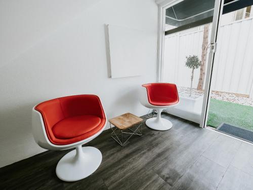 SoYa Apartment Hotel - Amenities and Services
