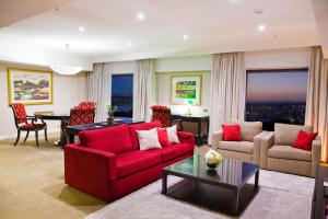 Stamford Plaza Sydney Airport Hotel & Conference Centre - Dining and Cuisine