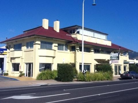 Stellas Dromana Hotel - Room Amenities and Features