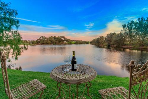 Stonewell Cottages and Vineyards - Guest Experience