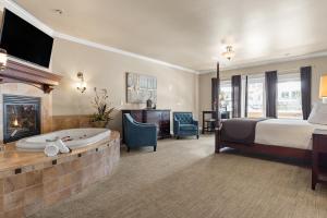 Summer Creek Inn - Guest Experience and Reviews