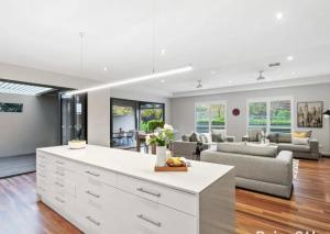 Sun Room in the European Style Luxorious Home - Facilities and Amenities