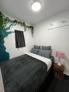 The 155 Ral Ral Avenue Stay - In-Room Amenities