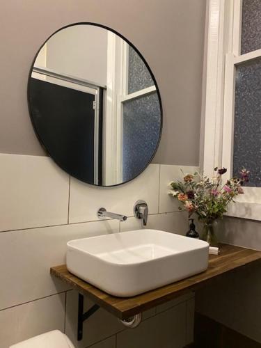 The Barkly Bistro Bar & Accommodation - Guest Reviews
