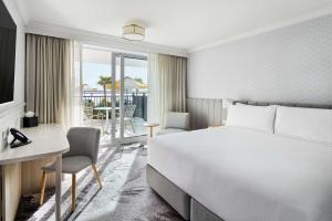 The Beachcomber Hotel & Resort, Ascend Hotel Collection Review - Dining and Entertainment