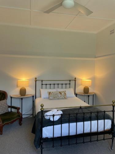 The Bolt Inn - Questions About Your Stay