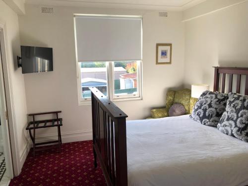 The Corner Hotel Alexandra - Amenities and Features