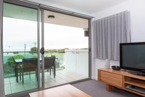 The Dolphin Apartments - Guest Ratings and Reviews