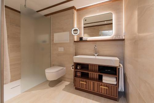 The Historic Huis Ter Duin - Room Amenities and Accommodations