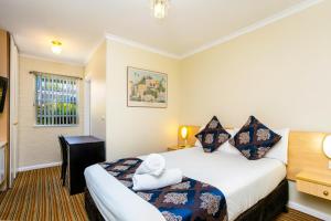 The North Shore Hotel - Questions About Your Stay