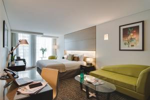 The Point Brisbane Hotel - Dining Options