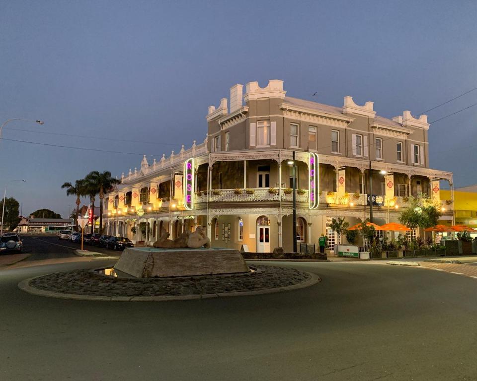The Rose Hotel & Motel Review