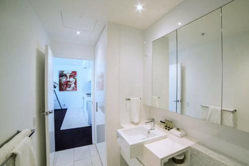The Sebel Melbourne Docklands Hotel Review