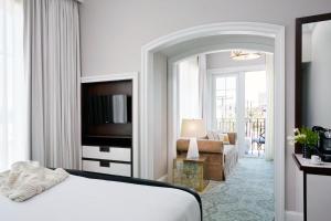 The Spectator Hotel - Amenities and Facilities