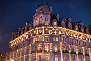 Thistle London Piccadilly - Room Features and Amenities