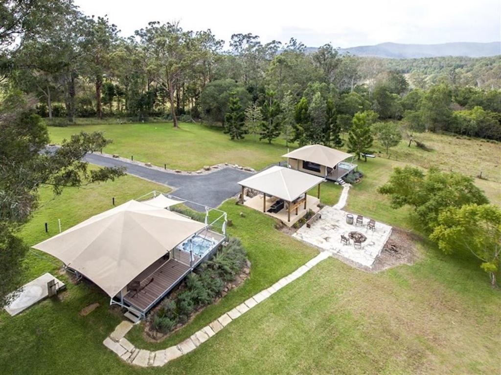 Tuckers Retreat Review