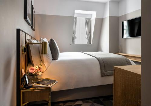 Victory House Leicester Square - Room Features and Amenities