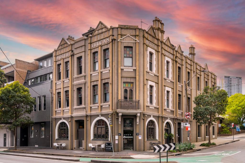 Vulcan Hotel Sydney Review