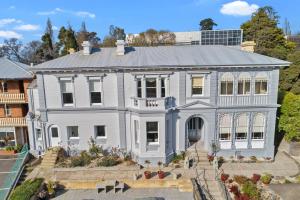 Waratah On York - Facilities and Amenities