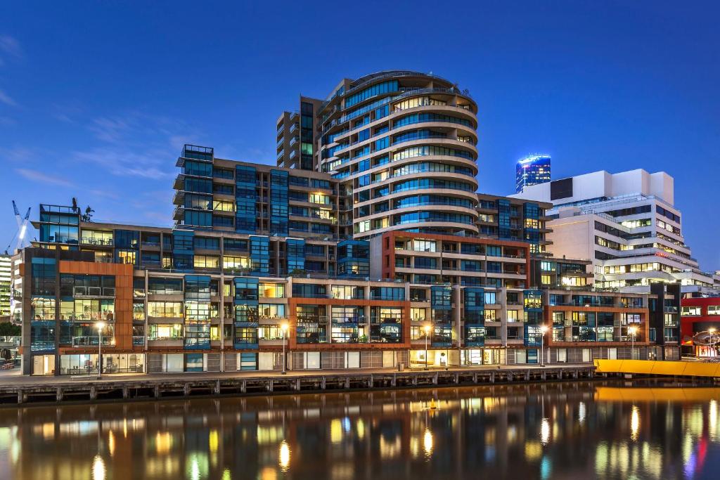 Waterfront Melbourne Apartments Review