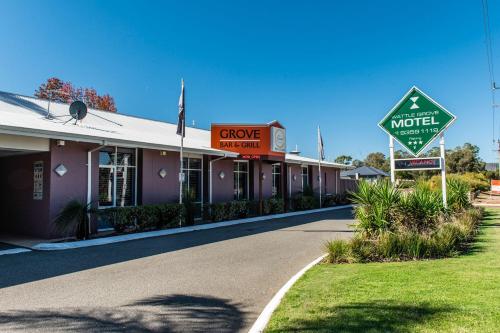 Wattle Grove Motel - Dining and Amenities