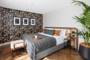 202 Elizabeth - Guest Reviews
