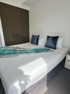 Adele Apartment Hotel East Melbourne - Guest Satisfaction Insights