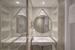 Adina Apartment Hotel Bondi Beach Sydney - Location and Accessibility