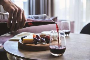 Adina Apartment Hotel Melbourne, Pentridge - Policies and Additional Information