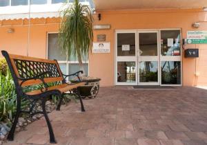 Alatai Holiday Apartments - Services and Offerings