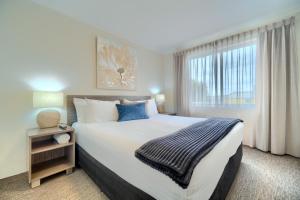 Albany Motel & Apartments - Location and Accessibility