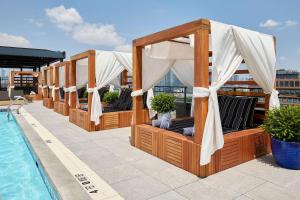 Arlo Williamsburg - Amenities and Services