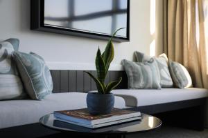 Barrys Beach Road Hotel - Amenities