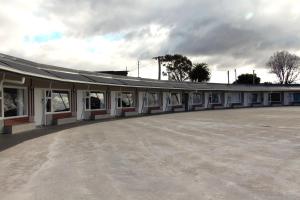 Bayside Hotel - Location and Accessibility
