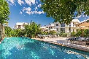 Bayview Beachfront Apartments, in Town Right on the Beach - Guest Services
