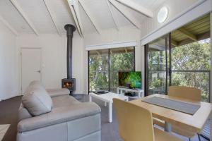 Beacon Point Ocean View Villas - Location and Accessibility